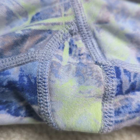 2 Pair Women's Athletic/Performance Leggings size XL - Picture 8 of 16